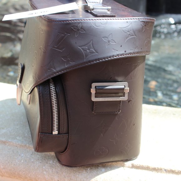 Louis Vuitton Terre Vernis Matte Leather Bag - Picture 3 of 16